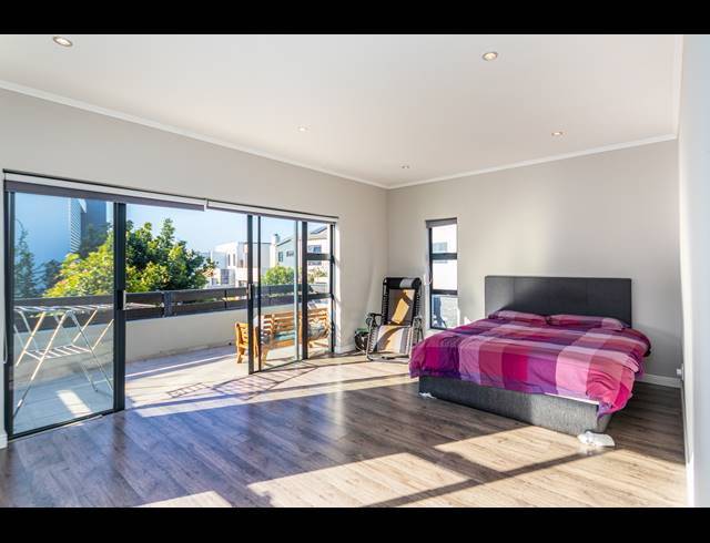 3 BEDROOM FREEHOLD FOR SALE IN SAGEWOOD